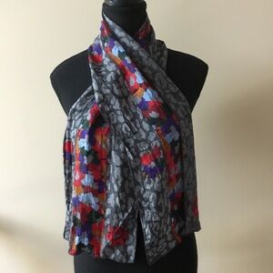 ⭐️ SALE $15 ⭐️ Albert Nipon Vintage Silk Floral Abstract Grey Red Oblong Scarf